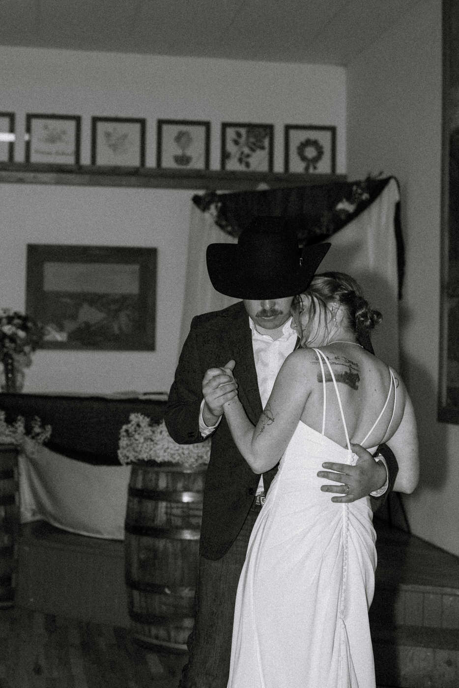 Black and white photos of bride and groom during first dance — Aislynn + Kyle — Mission Valley Wedding — Charlo Montana — Stacy Edwards Photography